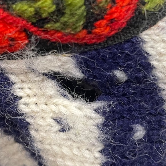 Vintage Roots Winter/Christmas sweater - Picture 6 of 7